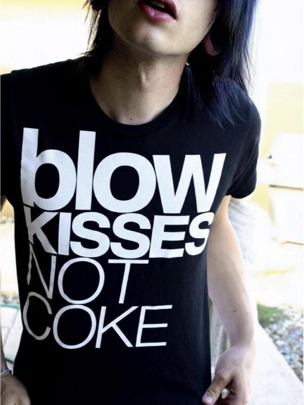 Blow Kisses Not Coke T-shirt🔥
